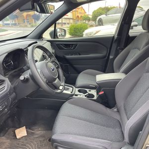 2025 Subaru FORESTER PREMIUM — миниатюра 32
