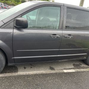 DODGE GRAND CARAVAN - 4