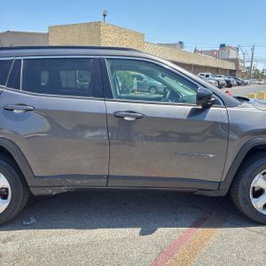 2018 JEEP COMPASS LATITUDE — миниатюра 11