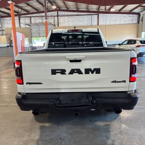 2019 RAM 1500 REBEL 照片 5