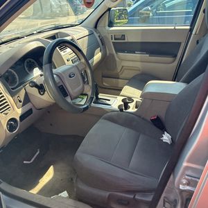 صورة 32 لـ 2009 FORD ESCAPE XLT