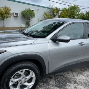 CHEVROLET TRAX LS - 2