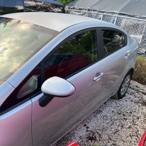 صورة 3 لـ 2013 KIA RIO LX