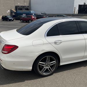 MERCEDES-BENZ E-CLASS - 9