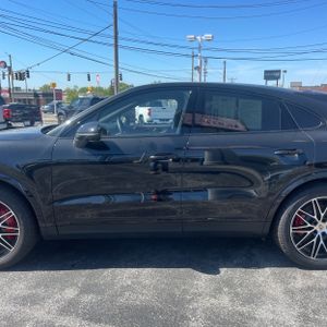 PORSCHE CAYENNE S - 4