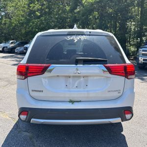 2017 Mitsubishi OUTLANDER SE — фото 7