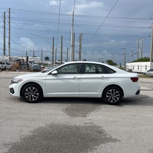 2023 Volkswagen JETTA S photo 3