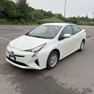 صورة 1 لـ 2016 Toyota PRIUS TWO