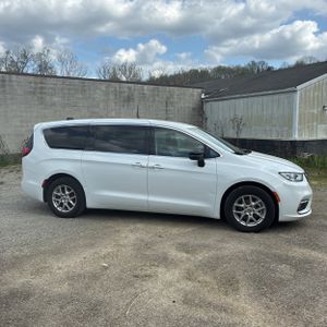 CHRYSLER PACIFICA TOURING L - 10