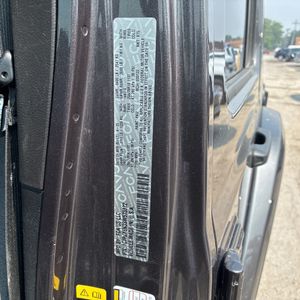 2025 JEEP WRANGLER SAHARA — миниатюра 50