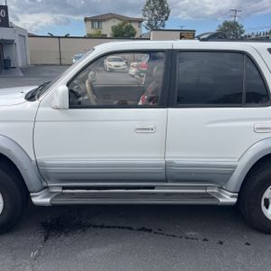 TOYOTA 4RUNNER - 4