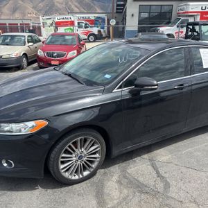 FORD FUSION SE - 2