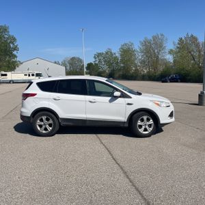FORD ESCAPE SE - 10