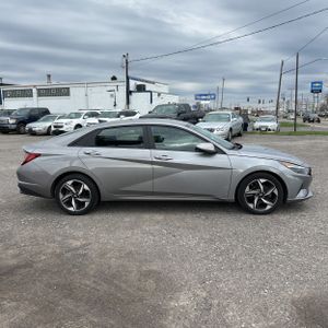 HYUNDAI ELANTRA SEL - 10