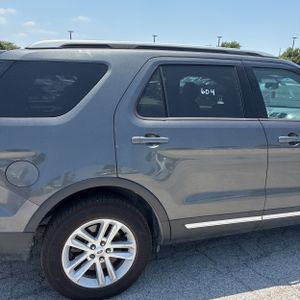 2017 FORD EXPLORER XLT 照片 9