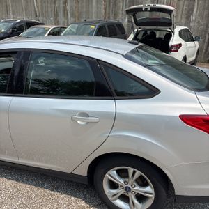 صورة 6 لـ 2014 FORD FOCUS SE