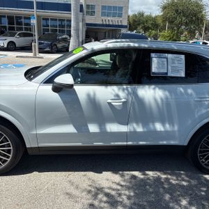 صورة 3 لـ 2022 Porsche CAYENNE