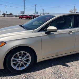 FORD FUSION SE - 2