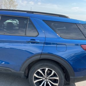 FORD EXPLORER ST-LINE - 6