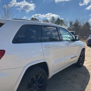 JEEP GRAND CHEROKEE ALTITUDE - 9