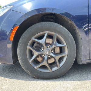 2019 Chrysler PACIFICA TOURING L PLUS — миниатюра 17