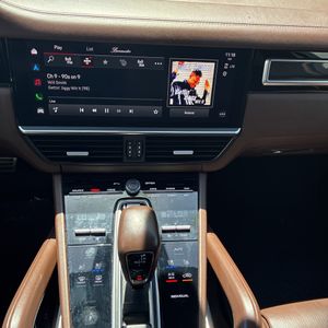 صورة مصغرة 38 لـ 2022 Porsche CAYENNE TURBO S E-HYBRID