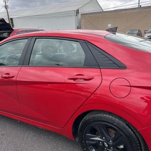 HYUNDAI ELANTRA SEL - 5