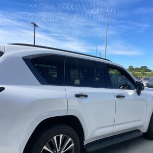 Lexus LX 600 Premium - 9