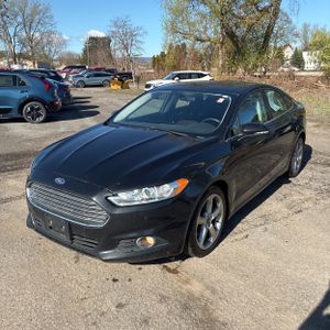 FORD FUSION SE - 1