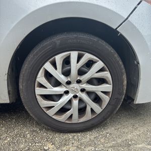 2018 Toyota COROLLA LE thumbnail 20