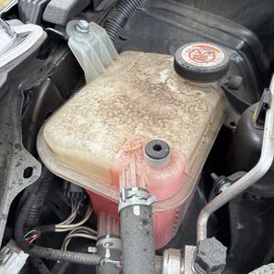 2021 Toyota COROLLA LE thumbnail 46
