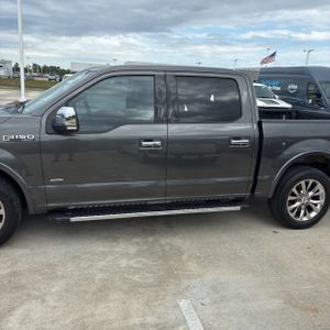 FORD F-150 LARIAT - 4