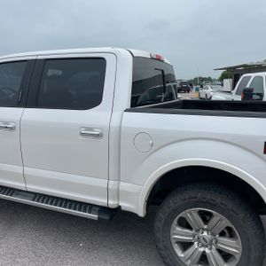 FORD F-150 LARIAT - 6
