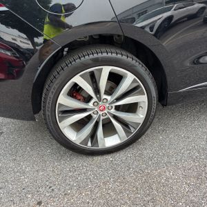 صورة مصغرة 19 لـ 2020 Jaguar F-PACE S