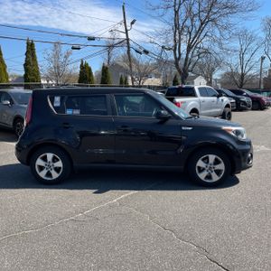 KIA SOUL BASE - 10