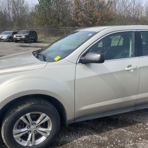 CHEVROLET EQUINOX LS - 2