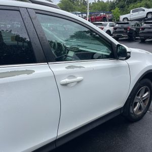 2015 Toyota RAV4 XLE — фото 10