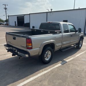 CHEVROLET SILVERADO 2500 - 8