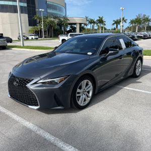 2025 Lexus IS 300 BASE — фото 1