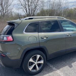 JEEP CHEROKEE LIMITED - 9