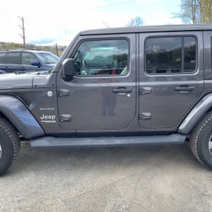 JEEP WRANGLER UNLIMITED SAHARA - 4