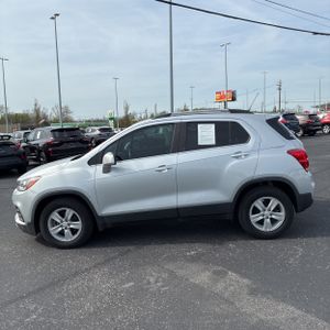 CHEVROLET TRAX LT - 3