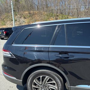LINCOLN AVIATOR LIVERY - 9