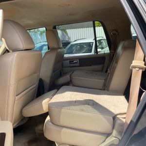 صورة 32 لـ 2012 FORD EXPEDITION XLT
