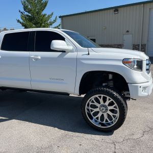 2019 Toyota TUNDRA LIMITED photo 13
