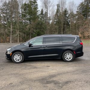 CHRYSLER PACIFICA TOURING L - 3