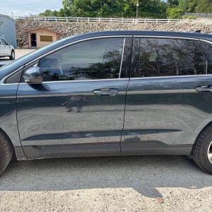 FORD EDGE SEL - 4