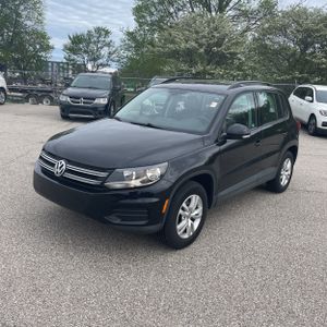 VOLKSWAGEN TIGUAN 2.0T S - 1