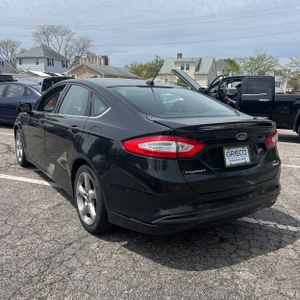 FORD FUSION SE - 5