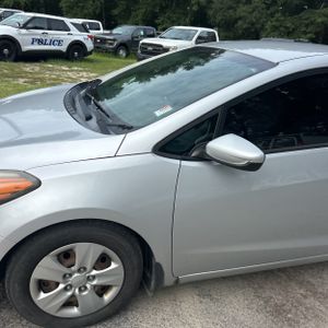 2015 KIA FORTE LX — фото 2